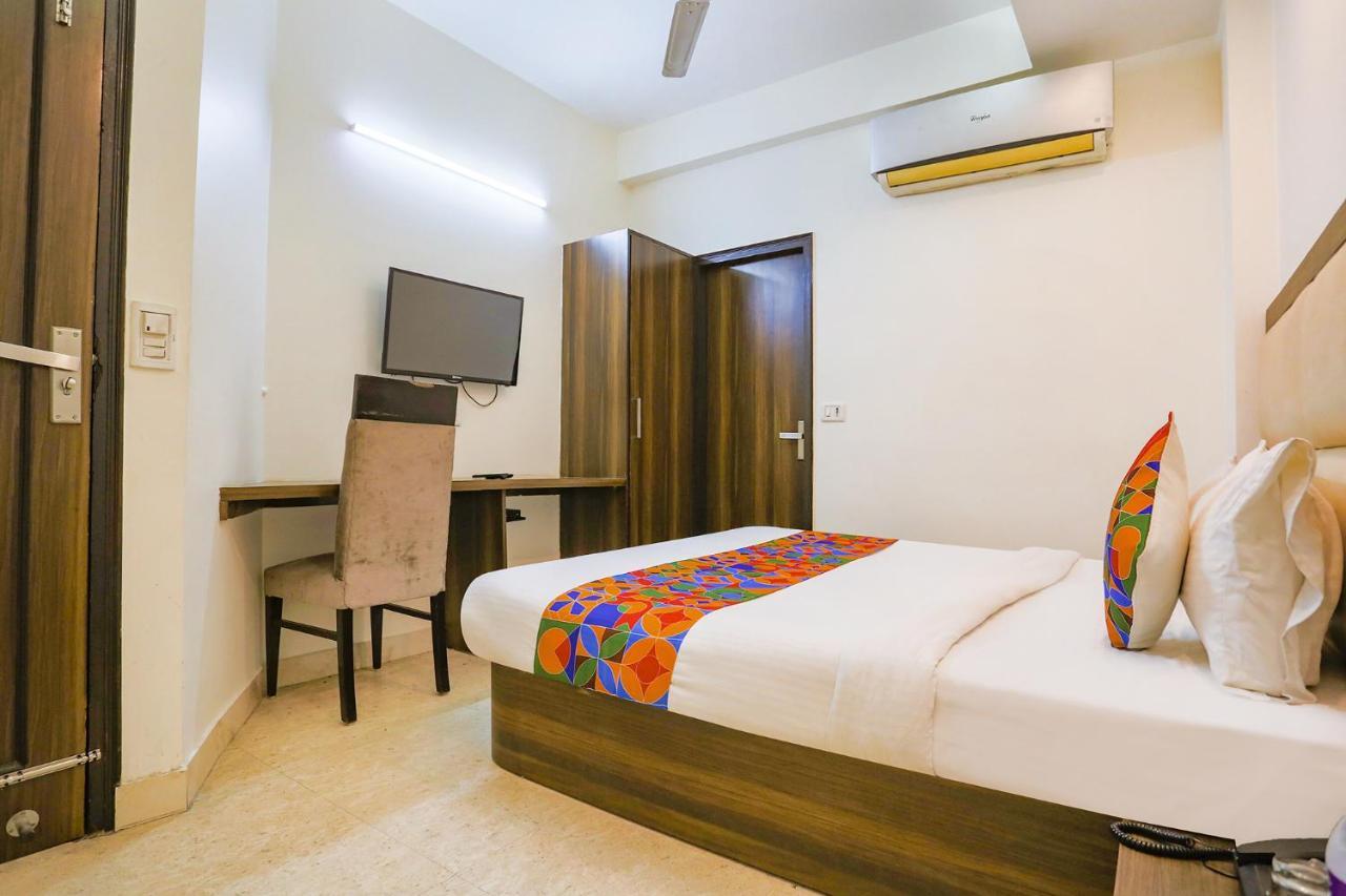 Fabhotel Jpm The Grand Bella - Nr Nehru Place Market Nova Deli Exterior foto