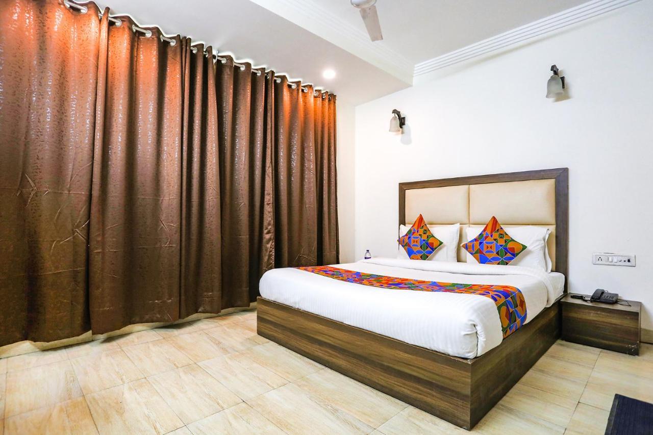 Fabhotel Jpm The Grand Bella - Nr Nehru Place Market Nova Deli Exterior foto