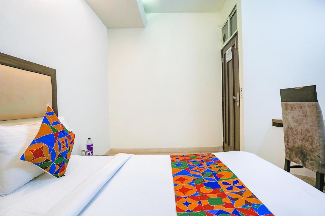 Fabhotel Jpm The Grand Bella - Nr Nehru Place Market Nova Deli Exterior foto