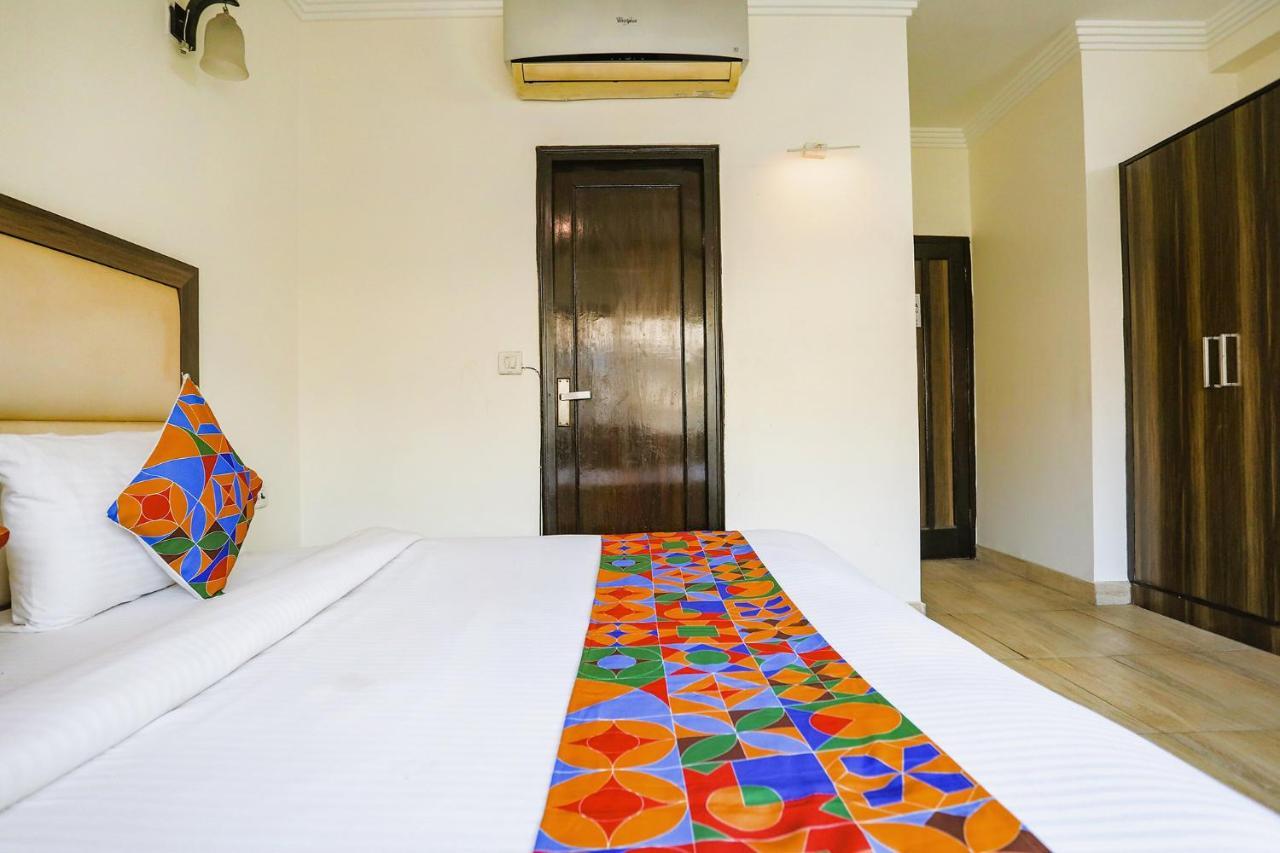 Fabhotel Jpm The Grand Bella - Nr Nehru Place Market Nova Deli Exterior foto